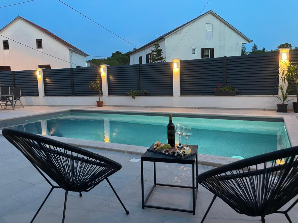 Villa Water Spring Hrvace Exterior foto